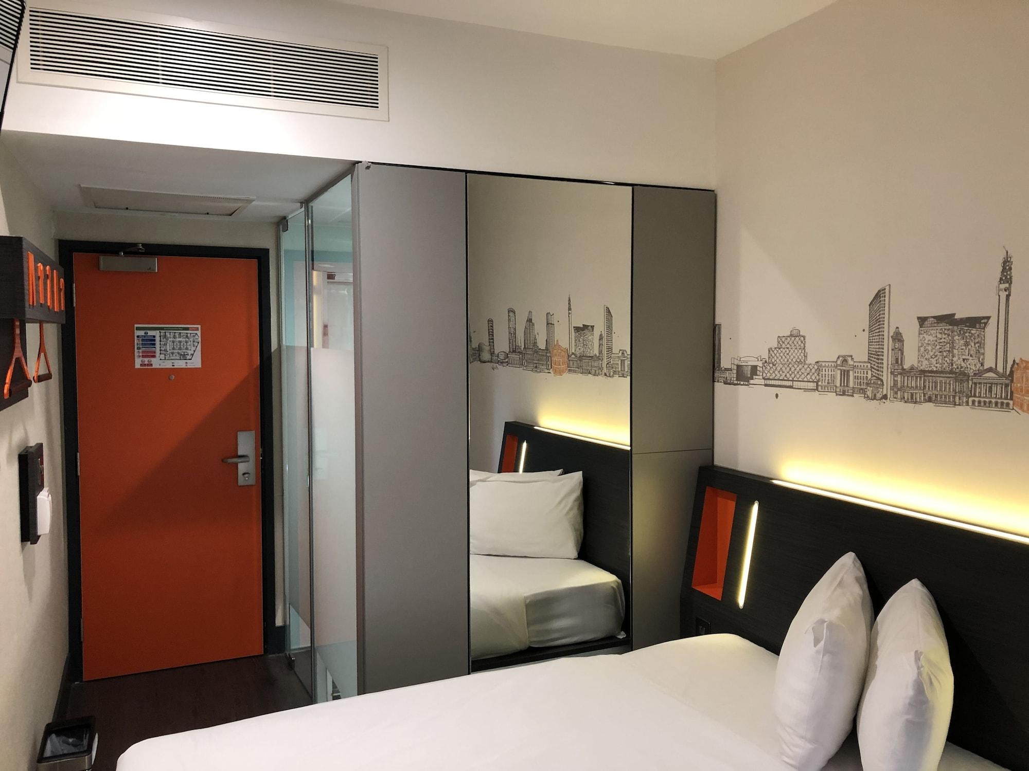 Easyhotel Birmingham Exterior photo