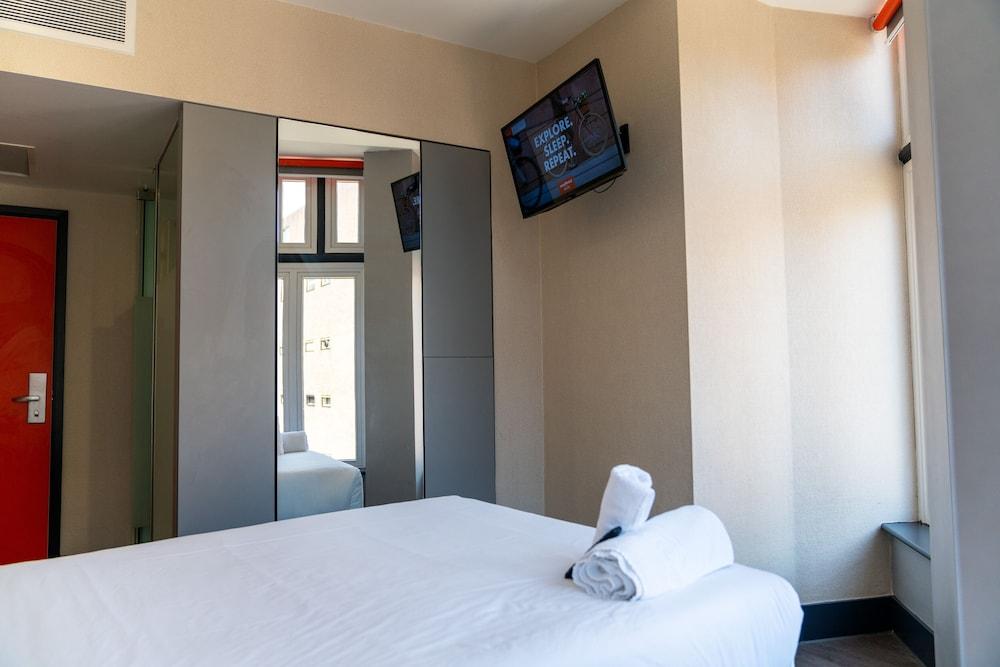 Easyhotel Birmingham Exterior photo