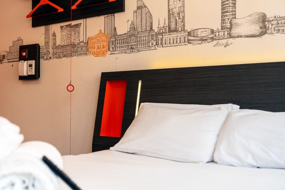 Easyhotel Birmingham Exterior photo