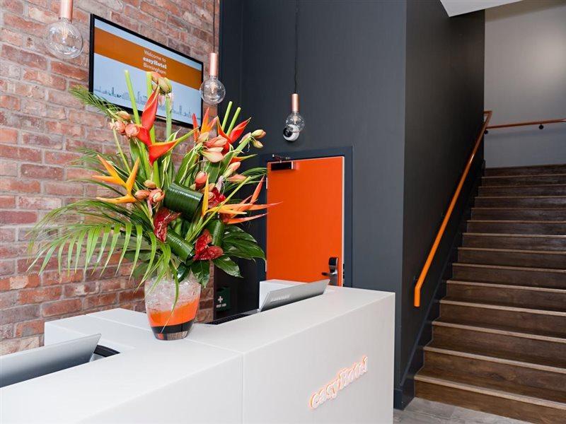 Easyhotel Birmingham Exterior photo